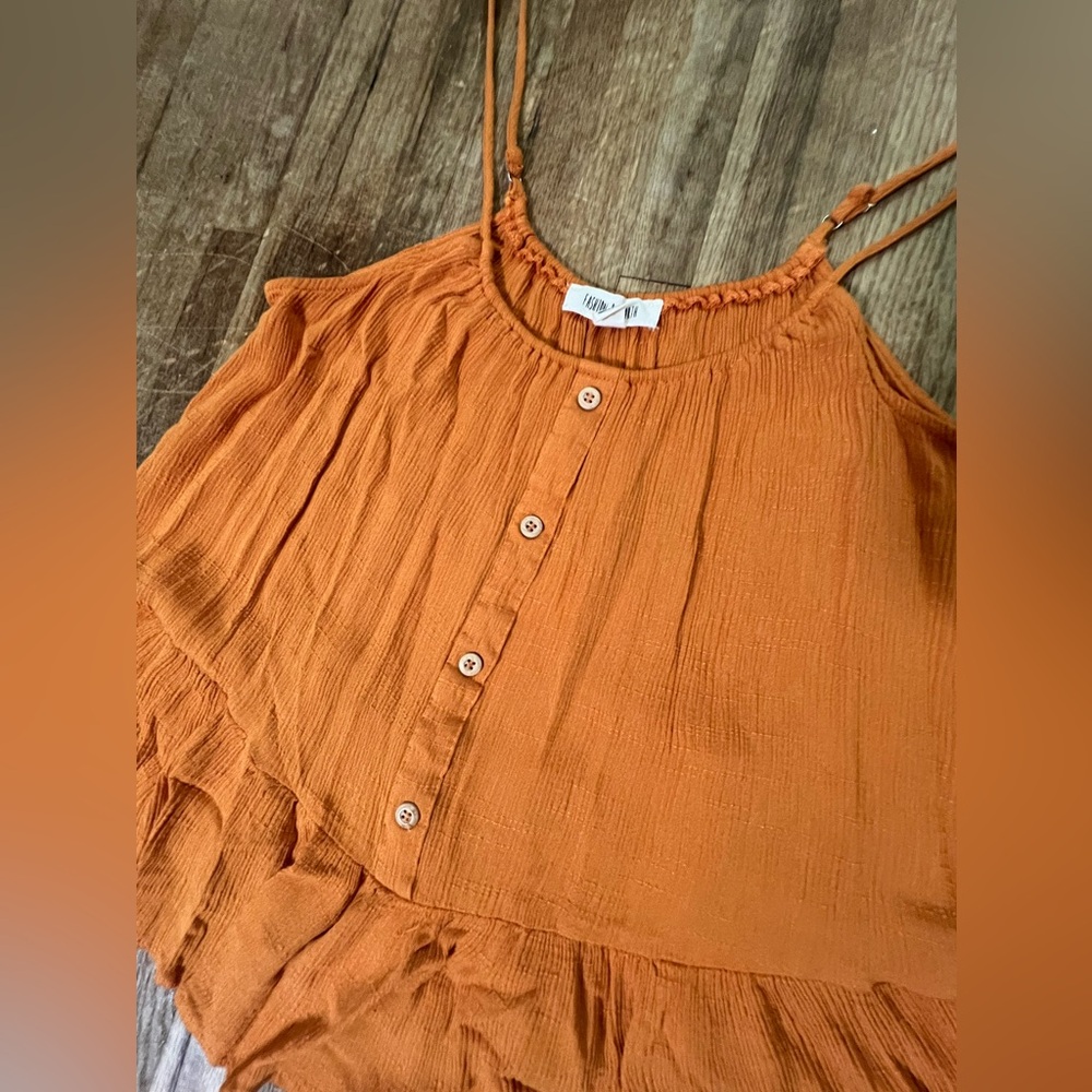 FASHION ON EARTH CAMI BLOUSE - Picture 2 of 3